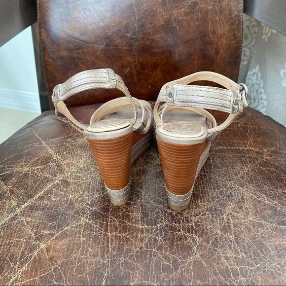 Frye taupe leather Corrina wedges sandals 6 - Picture 5 of 7